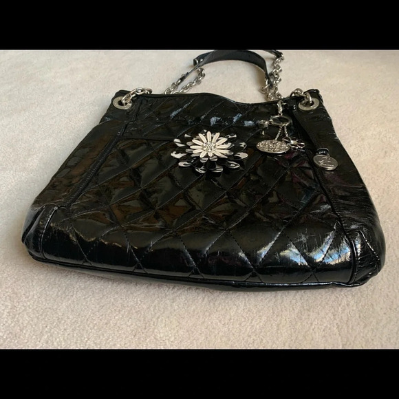 GRACE Handbag Adele Zebra Floral Bag in black - Picture 15 of 16